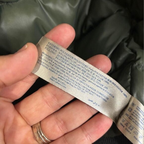 Aston Martin boys puffer jacket. Navy blue. Size 3. New condition. - Picture 9 of 11